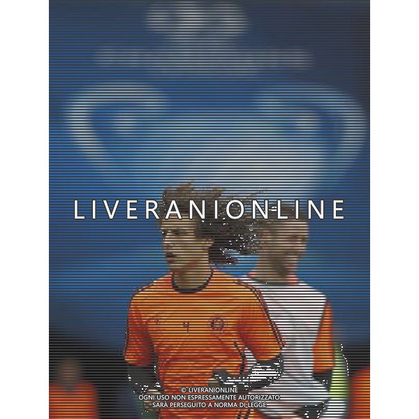(120519) -- MUNICH, May 19, 2012 () -- David Luiz of Chelsea FC takes a training session for the UEFA Champions League Final at Allianz Arena in Munich, Germany, May 18, 2012. Chelsea FC from England Premier League will fight for the champion with FC Bayern Munich from Bundesliga on May 19. (/Wang Lili) (jyc) ©photoshot/Agenzia Aldo Liverani Sas - ITALY ONLY - Allenamento del Chelsea in previsione dell\'incontro con il Bayern Monaco finale UEFA Champions League a Monaco di Baviera, Germania 18 maggio 2012.