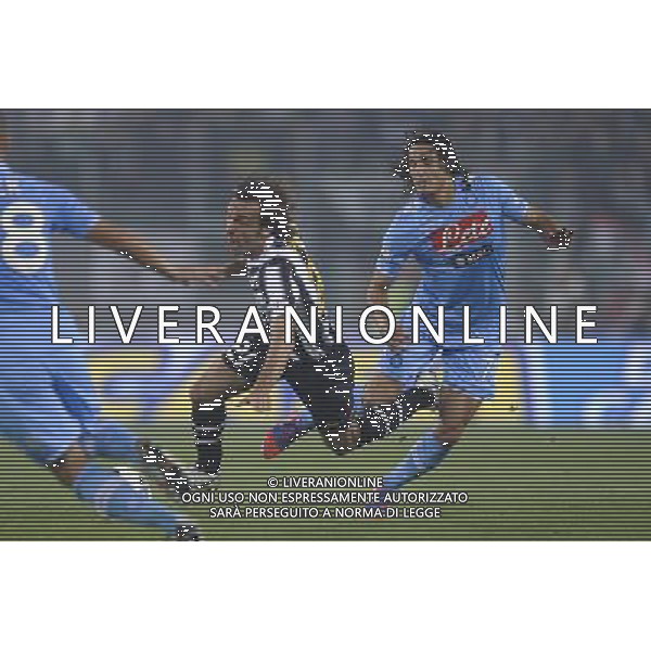 Roma - 20/05/2012 - Stadio Olimpico - Finale TIM CUP 2011/2012 - Juventus vs Napoli - nella foto: andrea pirlo e edinson cavani Œ© Fabrizio Corradetti - Ag. Aldo Liverani sas