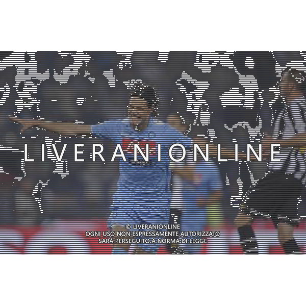 Roma - 20/05/2012 - Stadio Olimpico - Finale TIM CUP 2011/2012 - Juventus vs Napoli - nella foto: edinson cavani esulta dopo il gol su rigore Œ© Fabrizio Corradetti - Ag. Aldo Liverani sas