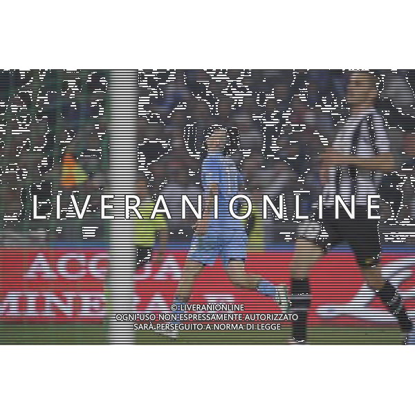 Roma - 20/05/2012 - Stadio Olimpico - Finale TIM CUP 2011/2012 - Juventus vs Napoli - nella foto: l\'esultanza di hamsik å© Fabrizio Corradetti - Ag. Aldo Liverani sas