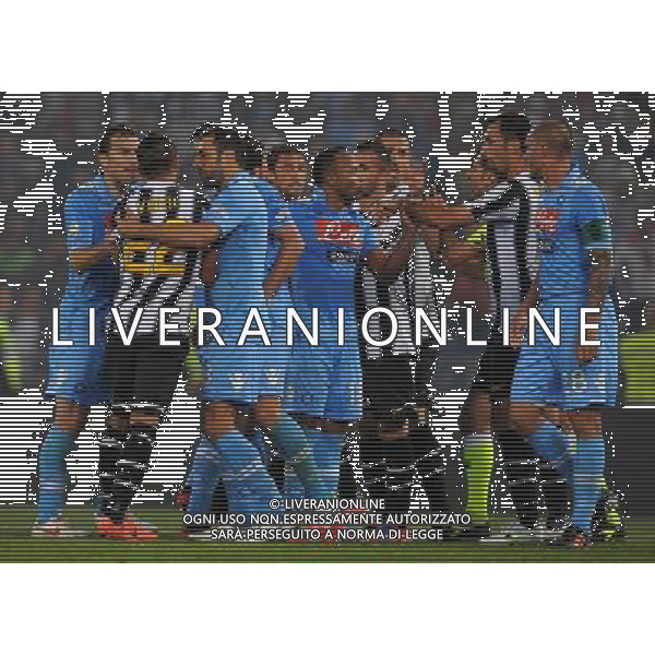 Coppa Italia TIM Cup 2011/2012 Finale Roma - 20.05.2012 Juventus-Napoli Nella Foto:discussione fra i giocatori dopo l\'espulsione /Ph.Vitez-Ag. Aldo Liverani