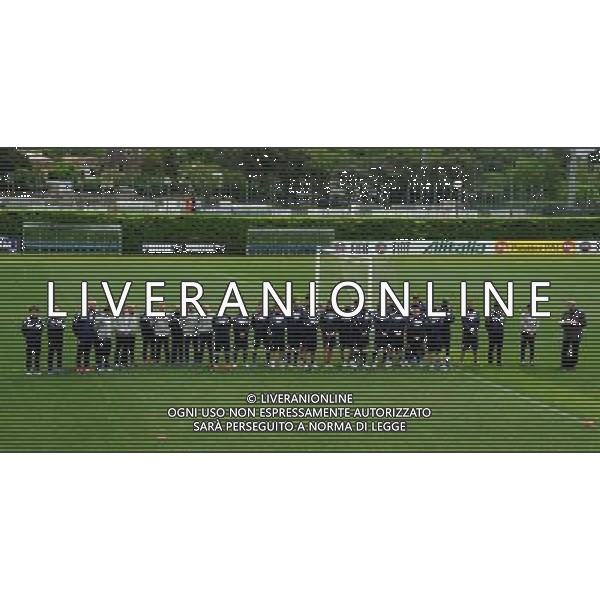 Raduno Nazionale Italiana Firenze - 21.05.2012 Allenamento Nella Foto:il prete benedice la nazionale italiana /Ph.Vitez-Ag. Aldo Liverani