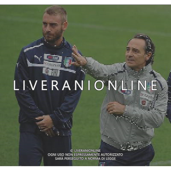 Raduno Nazionale Italiana Firenze - 21.05.2012 Allenamento Nella Foto:prandelli de rossi /Ph.Vitez-Ag. Aldo Liverani