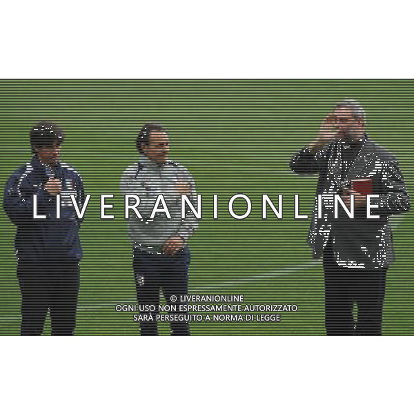 Raduno Nazionale Italiana Firenze - 21.05.2012 Allenamento Nella Foto:il prete benedice la nazionale italiana prandelli e albertini /Ph.Vitez-Ag. Aldo Liverani