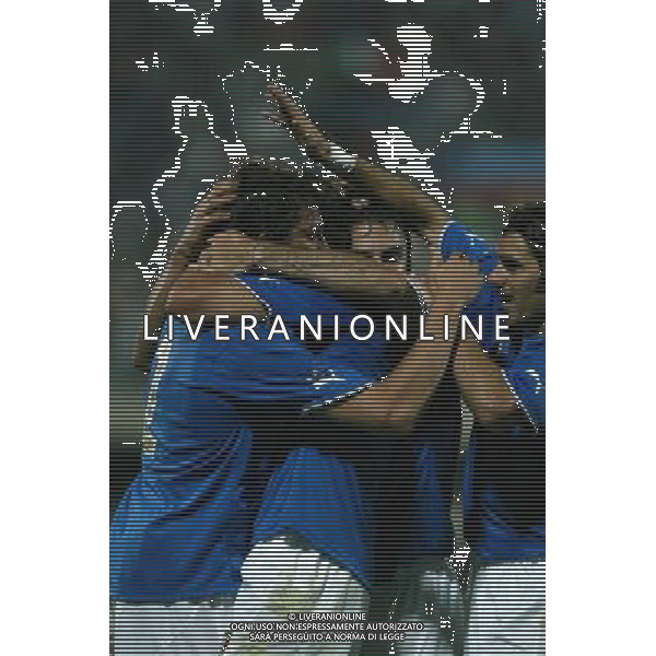 CAMPOBASSO 03/06/2003 ITALIA - IRLANDA DEL NORD AMICHEVOLE NELLA FOTO ESULTANZA ITALIA FOTO PECORARO/AGENZIA ALDO LIVERANI