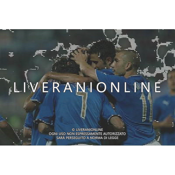 CAMPOBASSO 03/06/2003 ITALIA - IRLANDA DEL NORD AMICHEVOLE NELLA FOTO ESULTANZA ITALIA FOTO PECORARO/AGENZIA ALDO LIVERANI