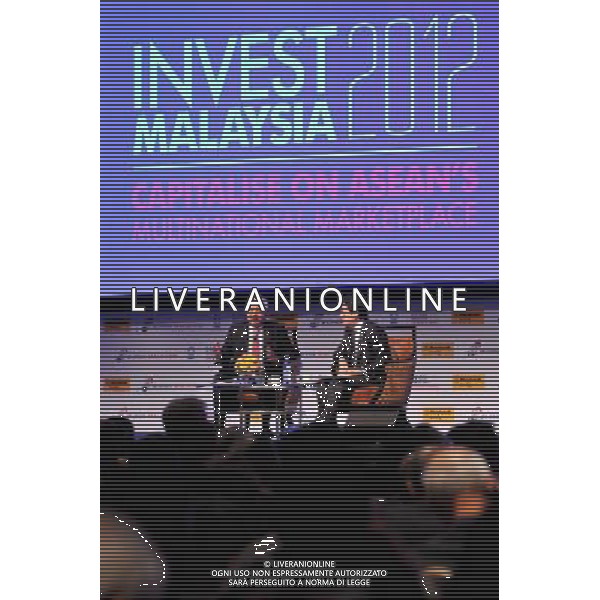 (120529) -- KUALA LUMPUR, May 29, 2012 () -- Malaysia\'s Prime Minister Najib Razak (L) talks during the 2012 Invest Malaysia held by Bursa Malaysia and MayBank Investment Bank in Kuala Lumpur, Malaysia, May 29, 2012. (/Chong Voon Chung) (msq) ©photoshot/AGENZIA ALDO LIVERANI SAS - ITALY ONLY - Invest Malaysia 2012 tenuto da Bursa Malaysia e Maybank Investment Bank a Kuala Lumpur, Malesia, 29 maggio 2012.