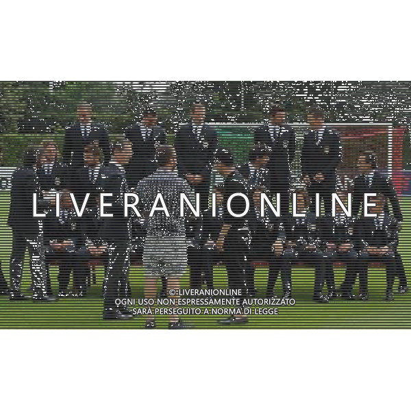 Raduno Nazionale Italiana Firenze - 21.05.2012 Foto Ufficiale della Nazionale Italiana in vista di EURO 2012 Nella Foto:i giocatori si preparano alla foto ufficiale /Ph.Vitez-Ag. Aldo Liverani