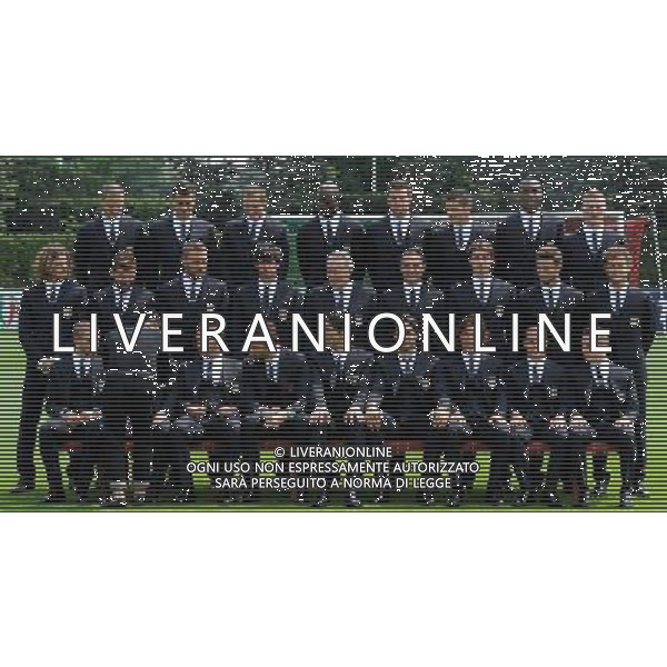 Raduno Nazionale Italiana Firenze - 21.05.2012 Foto Ufficiale della Nazionale Italiana in vista di EURO 2012 Nella Foto:i giocatori si preparano alla foto ufficiale /Ph.Vitez-Ag. Aldo Liverani