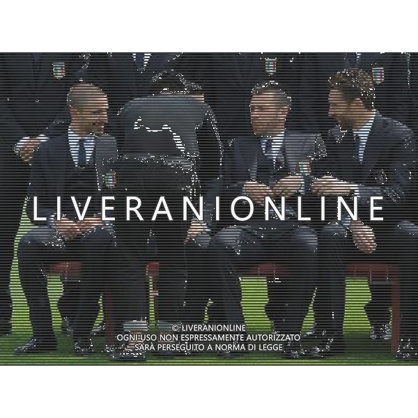 Raduno Nazionale Italiana Firenze - 21.05.2012 Foto Ufficiale della Nazionale Italiana in vista di EURO 2012 Nella Foto:cassano scherza con il preparatore di dolce e gabbana /Ph.Vitez-Ag. Aldo Liverani