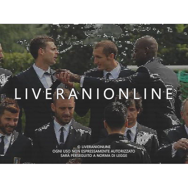 Raduno Nazionale Italiana Firenze - 21.05.2012 Foto Ufficiale della Nazionale Italiana in vista di EURO 2012 Nella Foto:balotelli scherza con thiago motta /Ph.Vitez-Ag. Aldo Liverani