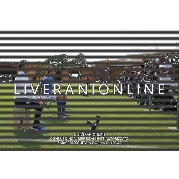 Raduno Nazionale Italiana Firenze - 21.05.2012 Foto Ufficiale della Nazionale Italiana in vista di EURO 2012 Nella Foto:prandelli e chiellini posano per le testine /Ph.Vitez-Ag. Aldo Liverani