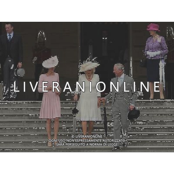 (Left - right) The Duchess of Cambridge, the Duchess of Cornwall and the Prince of Wales attend a garden party at Buckingham Palace, London. ©photoshot/AGENZIA ALDO LIVERANI SAS - ITALY ONLY - La duchessa di Cambridge Kate Middleton riceve gli ospiti a Buckingham Palace per il Garden Party in occasione delle celebrazioni del giubileo di diamante della Regina Elisabetta II d\'Inghilterra a Londra il 29 maggio 2012