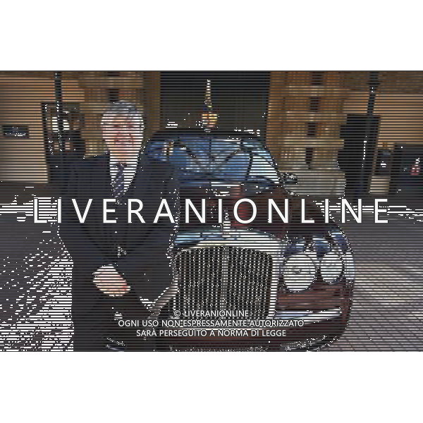Embargoed to 0001 Tuesday May 29, 2012. Transport manager Alex Garty poses with Queen Elizabeth II\'s Bentley at the Royal Mews in Buckingham Palace. ©photoshot/AGENZIA ALDO LIVERANI SAS - ITALY ONLY - REALI INGLESI: Preparativi delle carrozze e cavalli per le celebrazioni del giubileo di diamante della regina Elisabetta II a Buckingham Palace, Londra