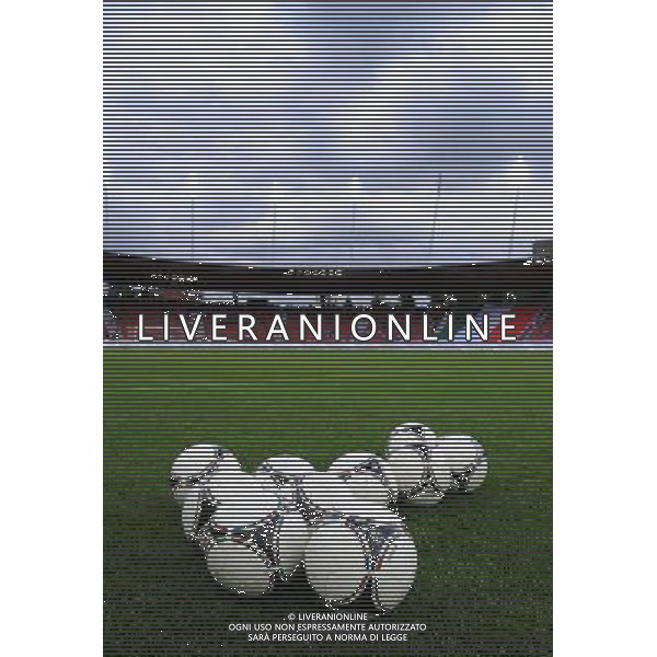 Partita Amichevole in vista di EURO 2012 Zurigo - 01.06.2012 Italia-Russia Nella Foto:Palloni EURO 2012 /Ph.Vitez-Ag. Aldo Liverani