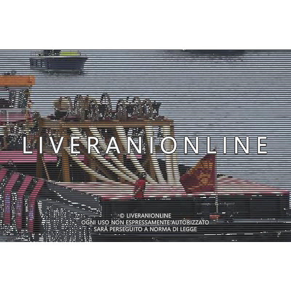 The Queens Diamond Jubilee Pageant on the River Thames in London, England 3rd June 2012 /PHOTOSHOT/AG ALDO LIVERANI SAS - ITALY ONLY -