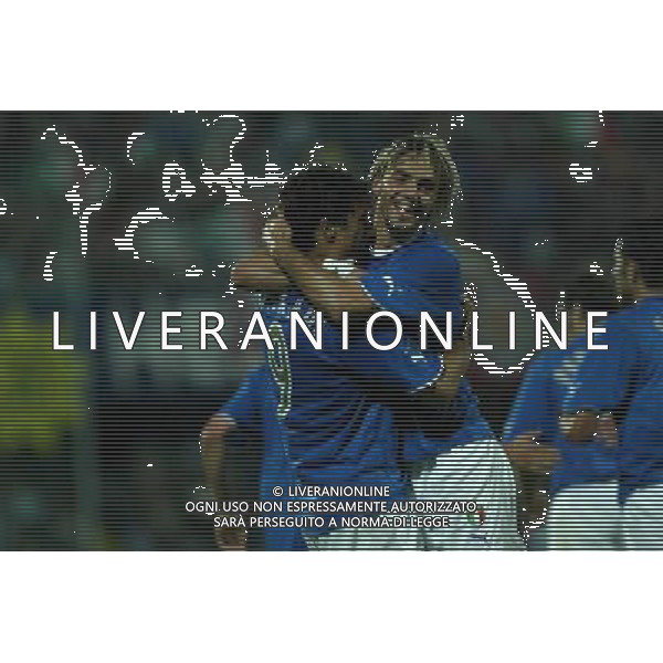 CAMPOBASSO 03/06/2003 ITALIA - IRLANDA NORD AMICHEVOLE nella foto CORRADI E LEGROTTAGLIE ESULTANTI AGENZIA ALDO LIVERANI 