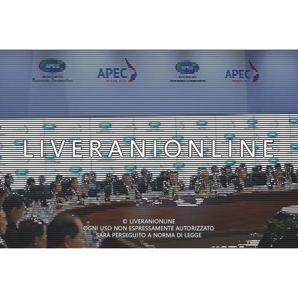 (120604) -- KAZAN, June 4, 2012 () -- Delegates attend the APEC meeting of trade ministers in Kazan, Russia, June 4, 2012. The two-day Asia-Pacific Economic Cooperation (APEC) Meeting of Ministers Responsible for Trade kicked off in Kazan on Monday, discussing trade and investment liberalization, regional economic integration, strengthening food security, establishing reliable supply chains, intensive cooperation to foster innovative growth and also the prospects of the Doha Development Agenda (DDA) negotiations in the World Trade Organization (WTO). (/Jiang Kehong) (zy) ©photoshot/Agenzia Aldo Liverani Sas - ITALY ONLY - Delegati partecipano alla riunione dei ministri del commercio dell\'Asia-Pacific Economic Cooperation (APEC) a Kazan, Russia, 4 giugno 2012.