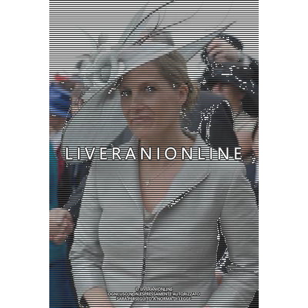 Sophie, Countess of Wessex arrives at the Investec Epsom Derby, 2-6-12 ©photoshot/Agenzia Aldo Liverani Sas - ITALY ONLY - REALI INGLESI: La famiglia reale e la Regina Elisabetta II d\'inghilterra al Derby, festival equestre a Epsom nel Surrey,, il 2 giugno 2012 nel primo giorno ufficiale delle celebrazioni del Giubileo di Diamante