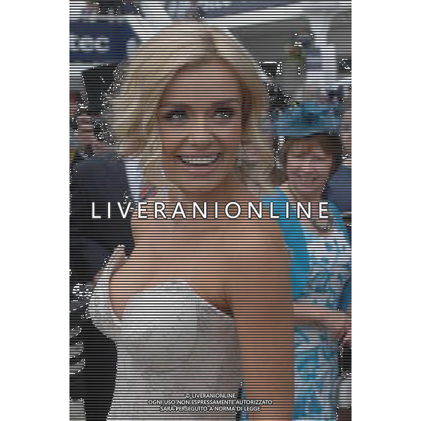 Katherine Jenkins arrives at the Investec Epsom Derby \' sings God Save The Queen as the Queen arrives. 2-6-12 ©photoshot/Agenzia Aldo Liverani Sas - ITALY ONLY - REALI INGLESI: La famiglia reale e la Regina Elisabetta II d\'inghilterra al Derby, festival equestre a Epsom nel Surrey,, il 2 giugno 2012 nel primo giorno ufficiale delle celebrazioni del Giubileo di Diamante
