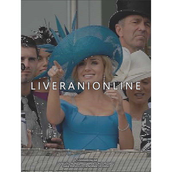 Katherine Jenkins at the Investec Epsom Derby 2-6-12 ©photoshot/Agenzia Aldo Liverani Sas - ITALY ONLY - REALI INGLESI: La famiglia reale e la Regina Elisabetta II d\'inghilterra al Derby, festival equestre a Epsom nel Surrey,, il 2 giugno 2012 nel primo giorno ufficiale delle celebrazioni del Giubileo di Diamante