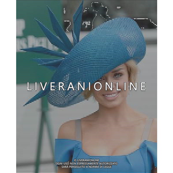Katherine Jenkins at the Investec Epsom Derby 2-6-12 ©photoshot/Agenzia Aldo Liverani Sas - ITALY ONLY - REALI INGLESI: La famiglia reale e la Regina Elisabetta II d\'inghilterra al Derby, festival equestre a Epsom nel Surrey,, il 2 giugno 2012 nel primo giorno ufficiale delle celebrazioni del Giubileo di Diamante