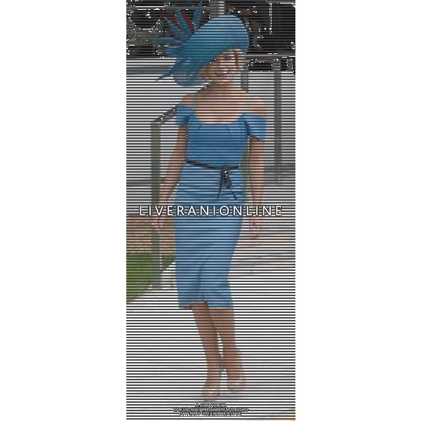 Katherine Jenkins at the Investec Epsom Derby 2-6-12 ©photoshot/Agenzia Aldo Liverani Sas - ITALY ONLY - REALI INGLESI: La famiglia reale e la Regina Elisabetta II d\'inghilterra al Derby, festival equestre a Epsom nel Surrey,, il 2 giugno 2012 nel primo giorno ufficiale delle celebrazioni del Giubileo di Diamante