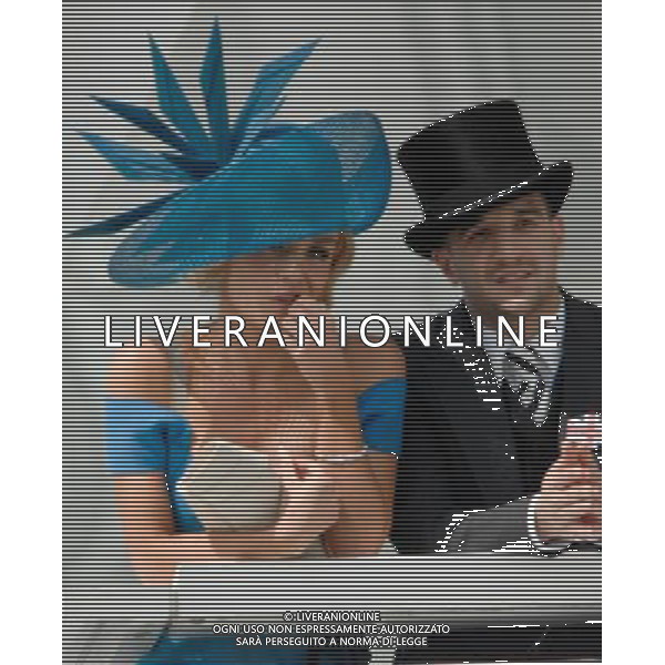 Katherine Jenkins at the Investec Epsom Derby 2-6-12 ©photoshot/Agenzia Aldo Liverani Sas - ITALY ONLY - REALI INGLESI: La famiglia reale e la Regina Elisabetta II d\'inghilterra al Derby, festival equestre a Epsom nel Surrey,, il 2 giugno 2012 nel primo giorno ufficiale delle celebrazioni del Giubileo di Diamante
