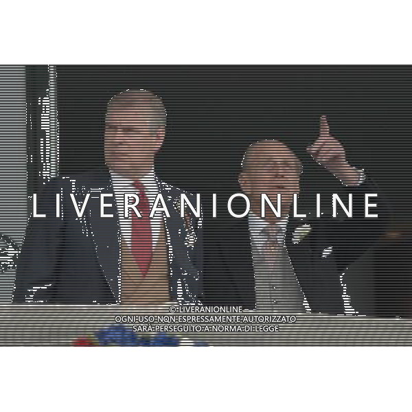 Prince Andrew \' The Duke of Edinburgh at the Investec Epsom Derby, 2-6-12 ©photoshot/Agenzia Aldo Liverani Sas - ITALY ONLY - REALI INGLESI: La famiglia reale e la Regina Elisabetta II d\'inghilterra al Derby, festival equestre a Epsom nel Surrey,, il 2 giugno 2012 nel primo giorno ufficiale delle celebrazioni del Giubileo di Diamante