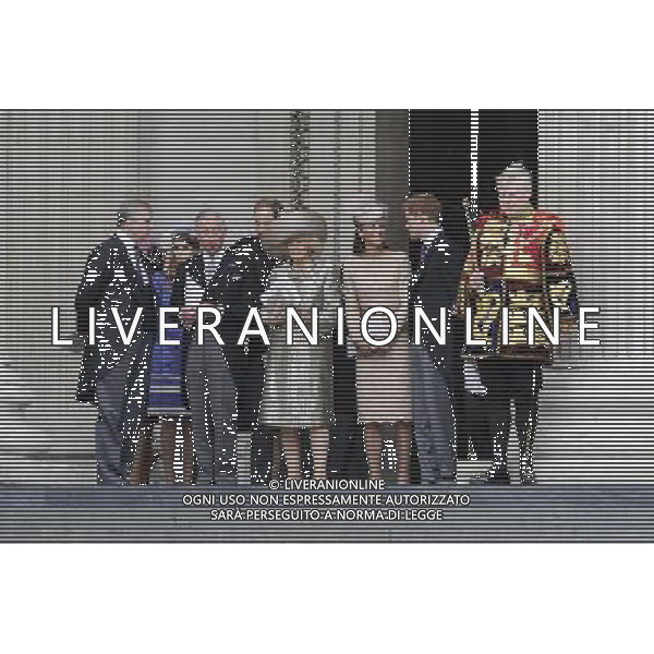 The Diamond Jubilee celebrations are concluding with a service of thanksgiving and glittering carriage procession, but without Prince Philip who spent the night in hospital. ;Members of the Royal Family after the service ©photoshot/Agenzia Aldo Liverani Sas - ITALY ONLY - REALI INGLESI: Ambasciatori e Capi di Stato del Commonwealth ospiti della Regina Elisabetta II e della famiglia reale, alla funzione di ringraziamento nella Cattedrale di St Paul\'s a Londra, Inghilterra il 5 giugno 2012 durante le celebrazioni del Giubileo di diamante