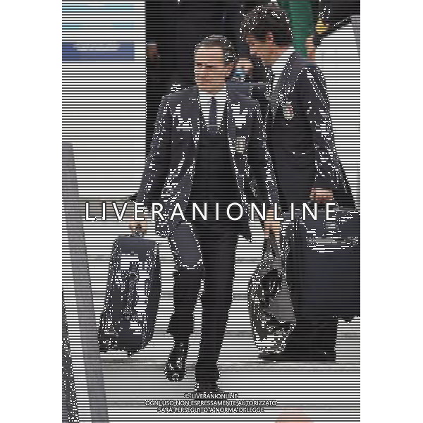 KRAKOW LOTNISKO KRAKOW BALICE 05.06.2012 EURO 2012 PILKA NOZNA REPREZENTACJA WLOCHY PRZYLOT DO POLSKI NZ CESARE PRANDELLI TRENER FOT MICHAL NOWAK / NEWSPIX.PL CRACOW 05.06.2012 FOOTBALL CRACOW BALICE POLISH AIRPORT ARRIVING OF THE NATIONAL TEAM OF ITALY FOR TRAINING CAMPS IN POLAND DURING THE EURO 2012 MICHAL NOWAK / NEWSPIX.PL --- Newspix.pl AG ALDO LIVERANI S A S ONLY ITALY *** Local Caption *** www.newspix.pl mail us: info@newspix.pl call us: 0048 022 23 22 222 --- Polish Picture Agency by Ringier Axel Springer Poland