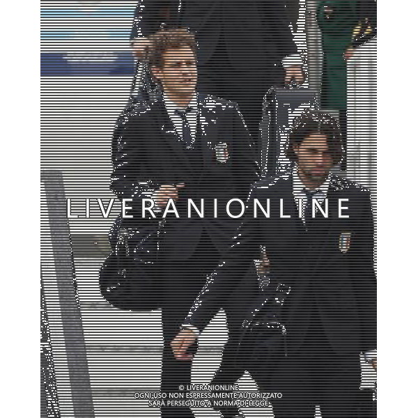 KRAKOW LOTNISKO KRAKOW BALICE 05.06.2012 EURO 2012 PILKA NOZNA REPREZENTACJA WLOCHY PRZYLOT DO POLSKI NZ SALVATORE SIRIGU ALESSANDRO DIAMANTI FOT MICHAL NOWAK / NEWSPIX.PL CRACOW 05.06.2012 FOOTBALL CRACOW BALICE POLISH AIRPORT ARRIVING OF THE NATIONAL TEAM OF ITALY FOR TRAINING CAMPS IN POLAND DURING THE EURO 2012 MICHAL NOWAK / NEWSPIX.PL --- Newspix.pl AG ALDO LIVERANI S AS ONLY ITALY *** Local Caption *** www.newspix.pl mail us: info@newspix.pl call us: 0048 022 23 22 222 --- Polish Picture Agency by Ringier Axel Springer Poland