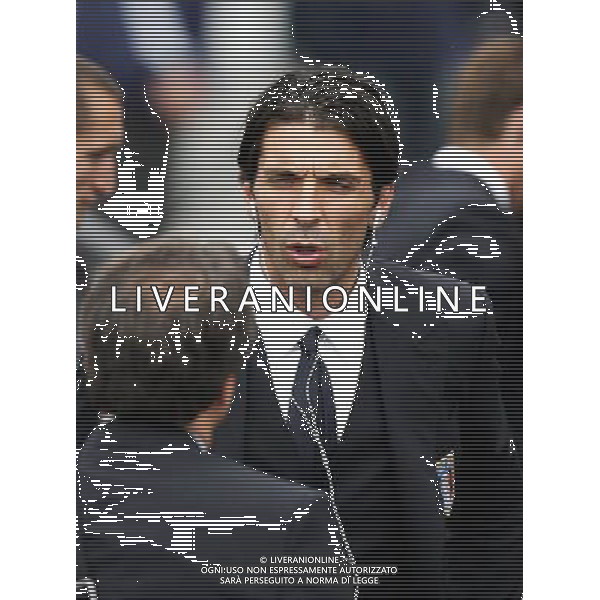 KRAKOW LOTNISKO KRAKOW BALICE 05.06.2012 EURO 2012 PILKA NOZNA REPREZENTACJA WLOCHY PRZYLOT DO POLSKI NZ GIANLUIGI BUFFON FOT MICHAL NOWAK / NEWSPIX.PL CRACOW 05.06.2012 FOOTBALL CRACOW BALICE POLISH AIRPORT ARRIVING OF THE NATIONAL TEAM OF ITALY FOR TRAINING CAMPS IN POLAND DURING THE EURO 2012 MICHAL NOWAK / NEWSPIX.PL --- Newspix.pl AG ALDO LIVERANI S AS ONLY ITALY *** Local Caption *** www.newspix.pl mail us: info@newspix.pl call us: 0048 022 23 22 222 --- Polish Picture Agency by Ringier Axel Springer Poland