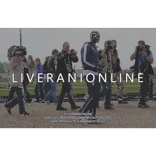 Campionati Europei UEFA 2012 Polonia/Ucraina Auschwitz (Polonia) - 06.06.2012 Visita della Nazionale a Auschwitz e Birkenau Nella Foto:balotelli seguito da fotografi e cameramen /Ph.Vitez-Ag. Aldo Liverani