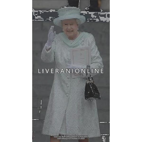 The Queen attends the Diamond Jubilee thanksgiving service at St Paul\'s Cathedral. 5-6-12 ©photoshot/AGENZIA ALDO LIVERANI SAS - ITALY ONLY - REALI INGLESI: La Regina Elisabetta II d\'inghilterra e la famiglia reale durante le celebrazioni del Giubileo di diamante