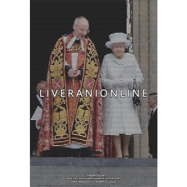 The Queen at the Diamond Jubilee Thanksgiving Service at St Paul\'s Cathedral in London, England 5th June 2012 ©photoshot/AGENZIA ALDO LIVERANI SAS - ITALY ONLY - REALI INGLESI: La Regina Elisabetta II d\'inghilterra e la famiglia reale durante le celebrazioni del Giubileo di diamante