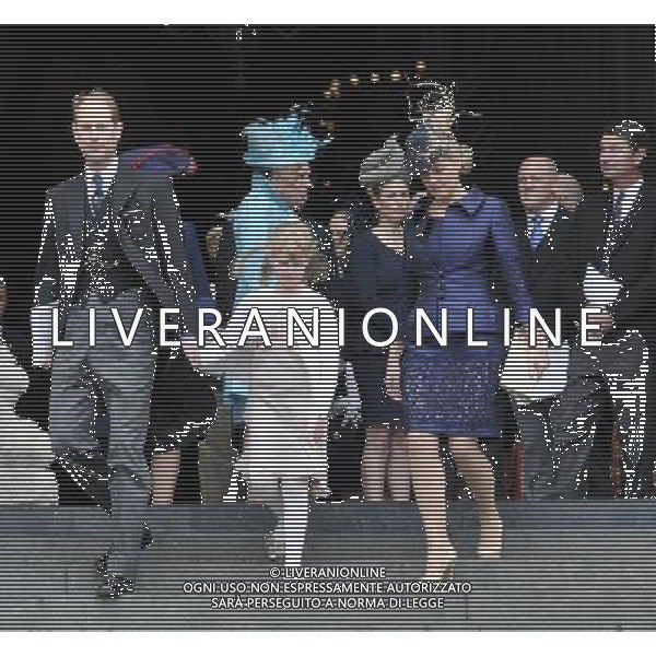 Earl and Countess Of Wessex and daughter Lady Louise Windsor at the Diamond Jubilee Thanksgiving Service at St Paul\'s Cathedral in London, England 5th June 2012 ©photoshot/AGENZIA ALDO LIVERANI SAS - ITALY ONLY - REALI INGLESI: La Regina Elisabetta II d\'inghilterra e la famiglia reale durante le celebrazioni del Giubileo di diamante