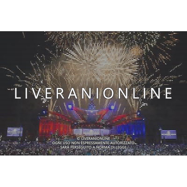 (1731115dv) Fireworks The Queen\'s Diamond Jubilee, Concert at Buckingham Palace, London, Britain - 04 Jun 2012 ©photoshot/AGENZIA ALDO LIVERANI SAS - ITALY ONLY - REALI INGLESI: La Regina Elisabetta II d\'inghilterra e la famiglia reale durante le celebrazioni del Giubileo di diamante