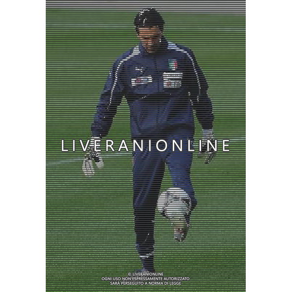 Campionati Europei UEFA 2012 Polonia/Ucraina Cracovia (Polonia) - 06.06.2012 Allenamento Nazionale Italiana Nella Foto:buffon gianluigi /Ph.Vitez-Ag. Aldo Liverani