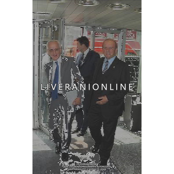 MILANO 8/6/2012 ASSOLOMBARDA, VIA PANTANO, 9 LA SEDE DI MILANO DELLA BANCA D\' ITALIA PRESENTA IL RAPPORTO: -L\' ECONOMIA DELLA LOMBARDIA- NELLA FOTO GIOVANNI DE CENSI E GIOVANNI PIROVANO (VICE DIRETTORE BANCA MEDIOLANUM) FOTO ROMANO/AG ALDO LIVERANI