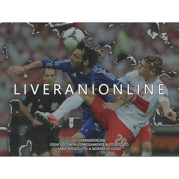 Campionati Europei UEFA 2012 Polonia/Ucraina Gruppo A Varsavia (Polonia) - 08.06.2012 Polonia-Grecia Nella Foto:samaras piszczek /Ph.Vitez-Ag. Aldo Liverani