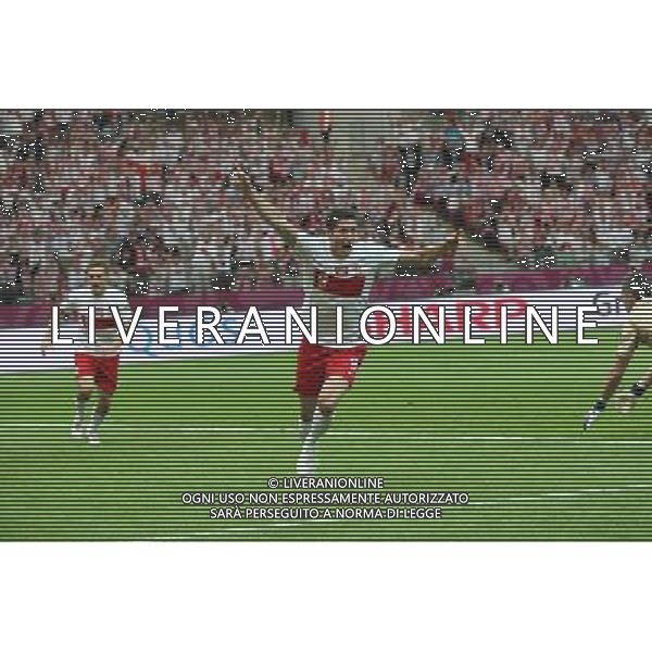 WARSZAWA 08.06.2012 MECZ MISTRZOSTWA EUROPY 2012 GRUPA A: POLSKA - GRECJA --- UEFA EURO 2012 CHAMPIONSHIP GROUP A MATCH IN WARSAW: POLAND - GREECE ROBERT LEWANDOWSKI BRAMKA GOL RADOSC FOT. PIOTR KUCZA/NEWSPIX.PL --- Newspix.pl /AGENZIA ALDO LIVERANI SAS - ITALY ONLY - EDITORIAL USE ONLY Polonia - Grecia Campionati Europei UEFA 2012 Polonia/Ucraina Gruppo A Varsavia (Polonia) 08/06/2012 *** Local Caption *** www.newspix.pl mail us: info@newspix.pl call us: 0048 022 23 22 222 --- Polish Picture Agency by Ringier Axel Springer Poland