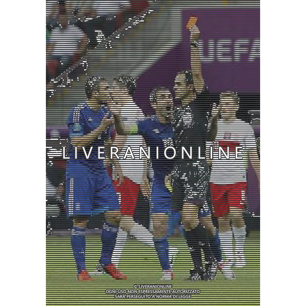 WARSZAWA 08/06/2012 STADION NARODOWY WARSZAWA EURO 2012 PILKA NOZNA MECZ OTWARCIA POLSKA GRECJA FOOTBALL EURO 2012 OPENING MATCH POLAND GREECE N/Z (L) GIANNIS MANIATIS GIORGOS KARAGOUNIS CARLOS VELASCO CARBALLO CZERWONA KARTKA FOTO KAMIL KRASZEWSKI APPA/NEWSPIX.PL --- Newspix.pl /AGENZIA ALDO LIVERANI SAS - ITALY ONLY - EDITORIAL USE ONLY Polonia - Grecia Campionati Europei UEFA 2012 Polonia/Ucraina Gruppo A Varsavia (Polonia) 08/06/2012 *** Local Caption *** www.newspix.pl mail us: info@newspix.pl call us: 0048 022 23 22 222 --- Polish Picture Agency by Ringier Axel Springer Poland