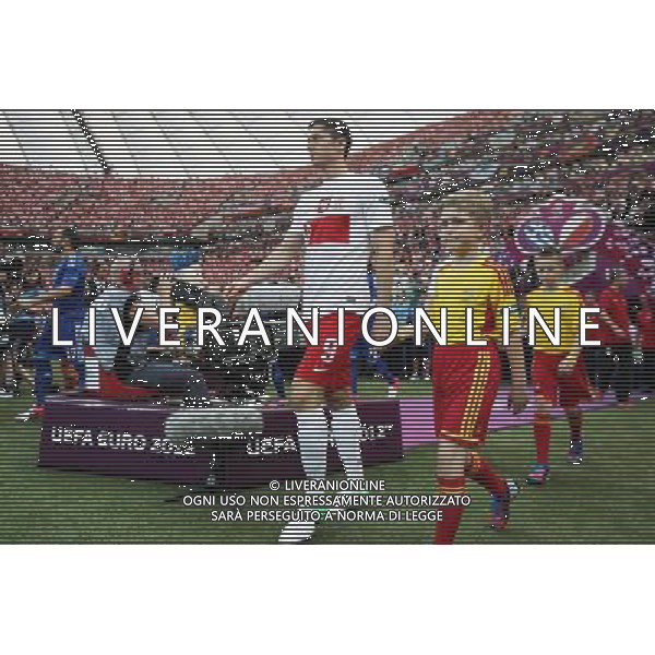 08.06.2012 WARSZAWA - STADION NARODOWY ( WARSAW POLAND NATIONAL STADIUM) PILKA NOZNA (FOOTBALL ) MISTRZOSTWA EUROPY W PILCE NOZNEJ UEFA EURO 2012 ( EUROPEAN CHAPIONSHIPS UEFA EURO 2012 ) GRUPA A ( POOL A ) MECZ POLSKA - GRECJA ( GAME POLAND - GREECE ) NZ ROBERT LEWANDOWSKI FOTO LUKASZ GROCHALA/CYFRASPORT/NEWSPIX.PL --- Newspix.pl /AGENZIA ALDO LIVERANI SAS - ITALY ONLY - EDITORIAL USE ONLY Polonia - Grecia Campionati Europei UEFA 2012 Polonia/Ucraina Gruppo A Varsavia (Polonia) 08/06/2012 *** Local Caption *** www.newspix.pl mail us: info@newspix.pl call us: 0048 022 23 22 222 --- Polish Picture Agency by Ringier Axel Springer Poland