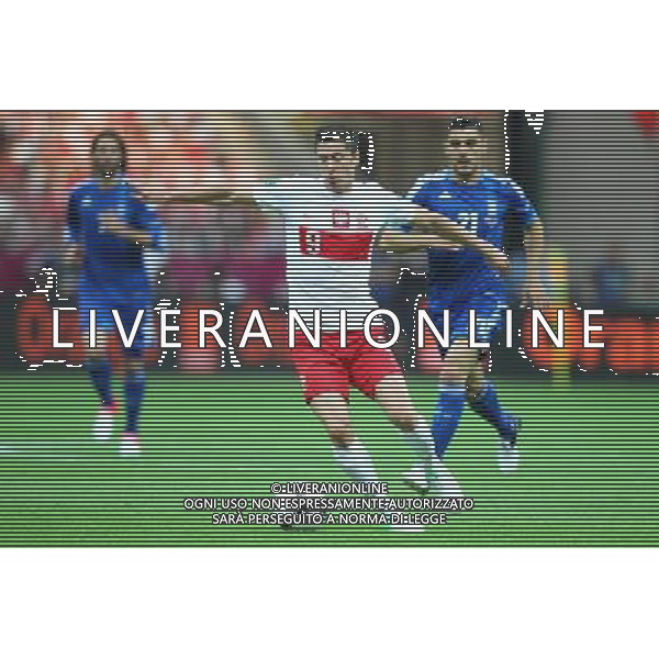 08.06.2012 WARSZAWA - STADION NARODOWY ( WARSAW POLAND NATIONAL STADIUM) PILKA NOZNA (FOOTBALL ) MISTRZOSTWA EUROPY W PILCE NOZNEJ UEFA EURO 2012 ( EUROPEAN CHAPIONSHIPS UEFA EURO 2012 ) GRUPA A ( POOL A ) MECZ POLSKA - GRECJA ( GAME POLAND - GREECE ) NZ ROBERT LEWANDOWSKI FOTO LUKASZ GROCHALA/CYFRASPORT/NEWSPIX.PL --- Newspix.pl /AGENZIA ALDO LIVERANI SAS - ITALY ONLY - EDITORIAL USE ONLY Polonia - Grecia Campionati Europei UEFA 2012 Polonia/Ucraina Gruppo A Varsavia (Polonia) 08/06/2012 *** Local Caption *** www.newspix.pl mail us: info@newspix.pl call us: 0048 022 23 22 222 --- Polish Picture Agency by Ringier Axel Springer Poland