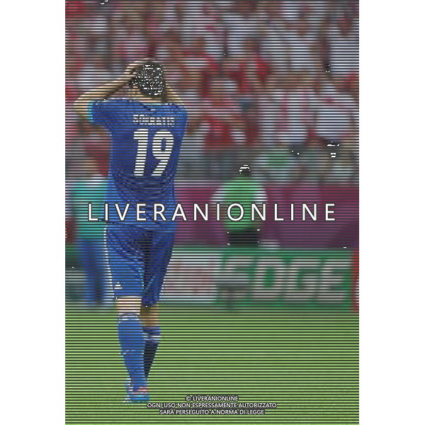 08.06.2012 WARSZAWA (WARSAW POLAND) STADION NARODOWY (NATIONAL STADIUM) PILKA NOZNA (FOOTBALL) UEFA EURO 2012 POLAND UKRAINE MISTRZOSTWA EUROPY W PILCE NOZNEJ POLSKA UKRAINA MECZ OTWARCIA POLSKA - GRECJA (POLAND - GREECE) N/Z SOKRATIS PAPASTATHOPOULOS CZERWONA KARTKA FOTO NORBERT BARCZYK / PRESSFOCUS/NEWSPIX.PL --- Newspix.pl /AGENZIA ALDO LIVERANI SAS - ITALY ONLY - EDITORIAL USE ONLY Polonia - Grecia Campionati Europei UEFA 2012 Polonia/Ucraina Gruppo A Varsavia (Polonia) 08/06/2012 *** Local Caption *** www.newspix.pl mail us: info@newspix.pl call us: 0048 022 23 22 222 --- Polish Picture Agency by Ringier Axel Springer Poland