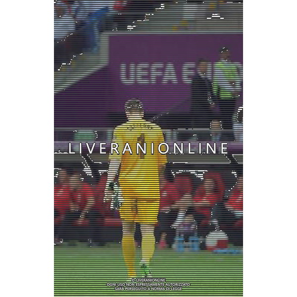 08.06.2012 WARSZAWA (WARSAW POLAND) STADION NARODOWY (NATIONAL STADIUM) PILKA NOZNA (FOOTBALL) UEFA EURO 2012 POLAND UKRAINE MISTRZOSTWA EUROPY W PILCE NOZNEJ POLSKA UKRAINA MECZ OTWARCIA POLSKA - GRECJA (POLAND - GREECE) N/Z WOJCIECH SZCZESNY CZERWONA KARTKA FAUL FOTO NORBERT BARCZYK / PRESSFOCUS/NEWSPIX.PL --- Newspix.pl /AGENZIA ALDO LIVERANI SAS - ITALY ONLY - EDITORIAL USE ONLY Polonia - Grecia Campionati Europei UEFA 2012 Polonia/Ucraina Gruppo A Varsavia (Polonia) 08/06/2012 *** Local Caption *** www.newspix.pl mail us: info@newspix.pl call us: 0048 022 23 22 222 --- Polish Picture Agency by Ringier Axel Springer Poland