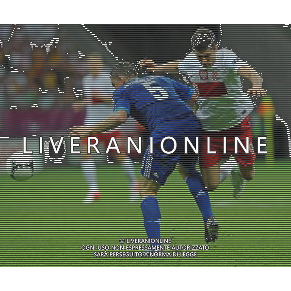 Campionati Europei UEFA 2012 Polonia/Ucraina Gruppo A Varsavia (Polonia) - 08.06.2012 Polonia-Grecia Nella Foto:lewandowski - papadopoulos /Ph.Vitez-Ag. Aldo Liverani