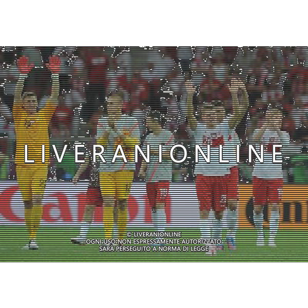 Campionati Europei UEFA 2012 Polonia/Ucraina Gruppo A Varsavia (Polonia) - 08.06.2012 Polonia-Grecia Nella Foto:i giocatori polacchi salutano i tifosi /Ph.Vitez-Ag. Aldo Liverani