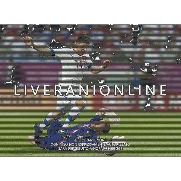 WROCLAW 08 06 2012 STADION MIEJSKI PRZY AL SLASKA 1 ARENA EURO 2012 MECZ NR 2 EURO 2012 ROSJA v CZECHY N Z VACLAV PILAR Czech Republic VYACHESLAV MALAFEEV R ussia SEBASTIAN BOROWSKI Newspix.pl MUNICIPAL STADIUM WROCLAW AT AL SLASKA 1 GAME 2 OF EURO 2012 RUSSIA v CZECH REPUBLIC --- Newspix.pl AG ALDO LIVERANI S A S ONLY ITALY *** Local Caption *** www.newspix.pl mail us: info@newspix.pl call us: 0048 022 23 22 222 --- Polish Picture Agency by Ringier Axel Springer Poland